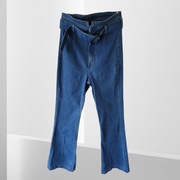 Express Super High Rise Slim Flare Denim Jeans Size Medium Hyper‎ Stretch 70s 2R - Picture 1 of 7